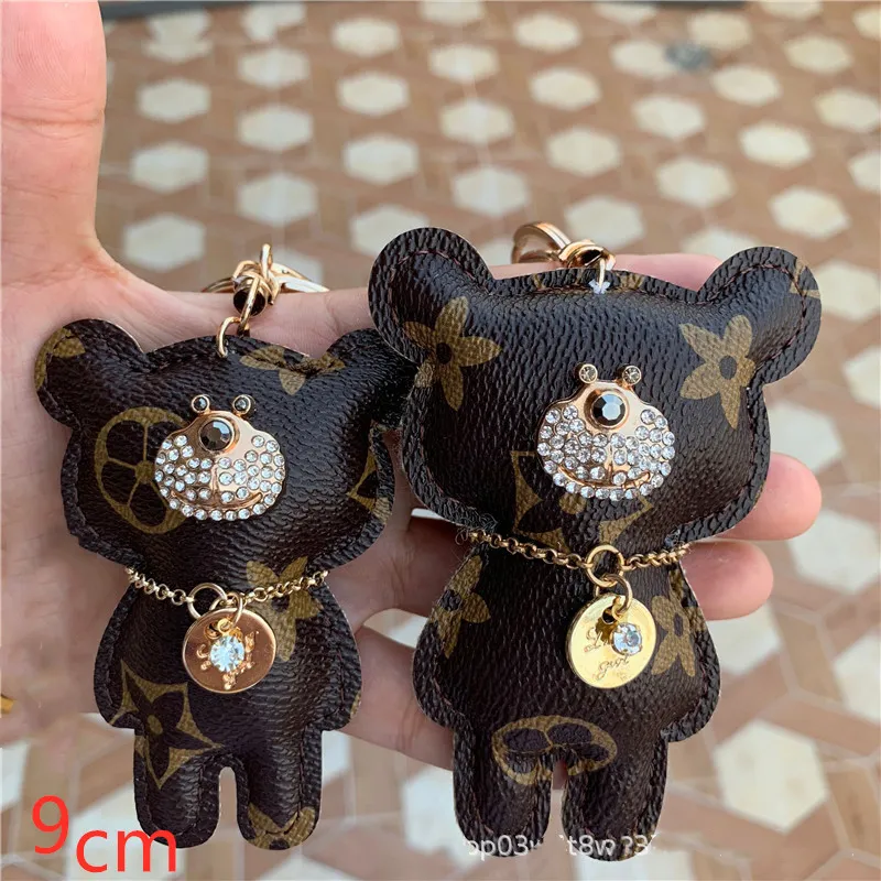 Bear Key Chains Accessories Fashion Rhinestone Key Ring PU Leather Bear Pattern Car Keychain Jewelry Bag Charm Animal Keyring Holder 