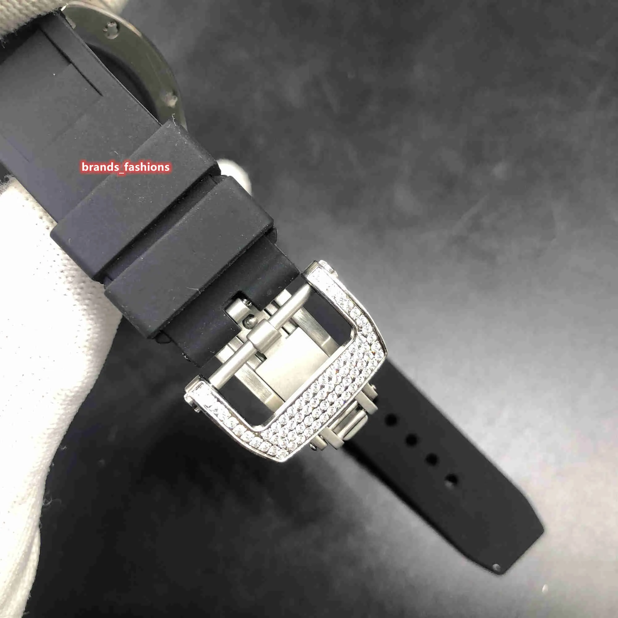 Hip Hop Heren Trend Horloge Diamanten Kast Horloge Grote Diamanten Bezel Horloges Zwart Rubberen Band Horloge Automatisch Mechanisch W213x