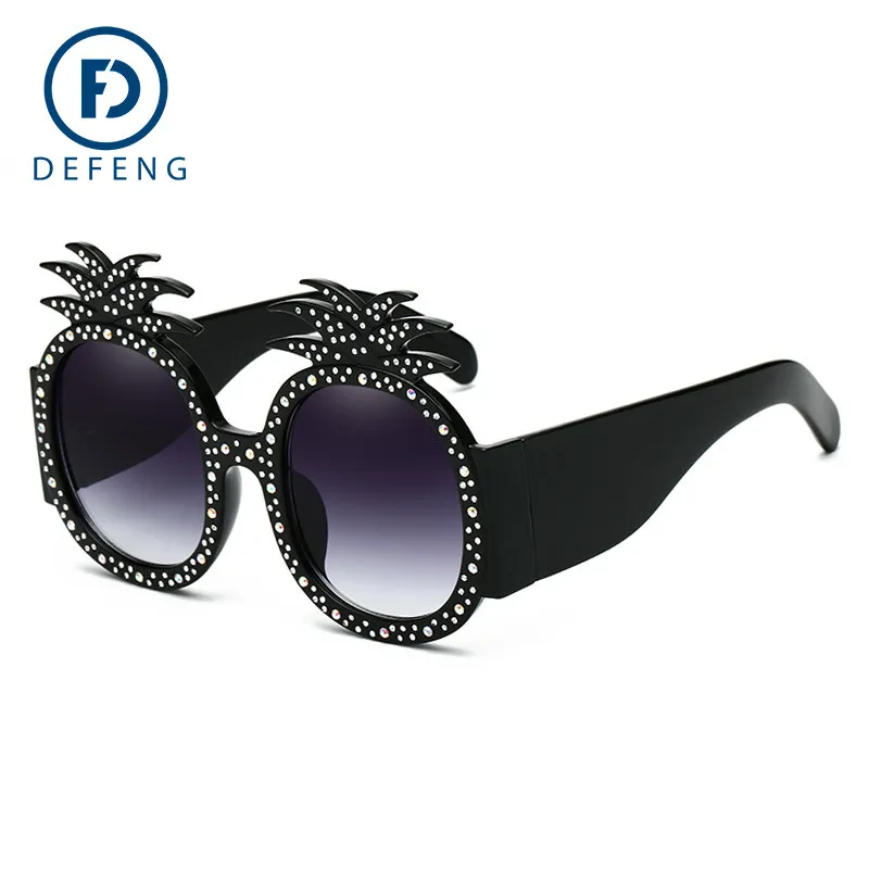 여름 스타일의 크리스탈 장식 안경을위한 반짝이는 모조 다이아몬드 파인애플 프레임 선글라스 방지 UV 태양 안경 패션 232a