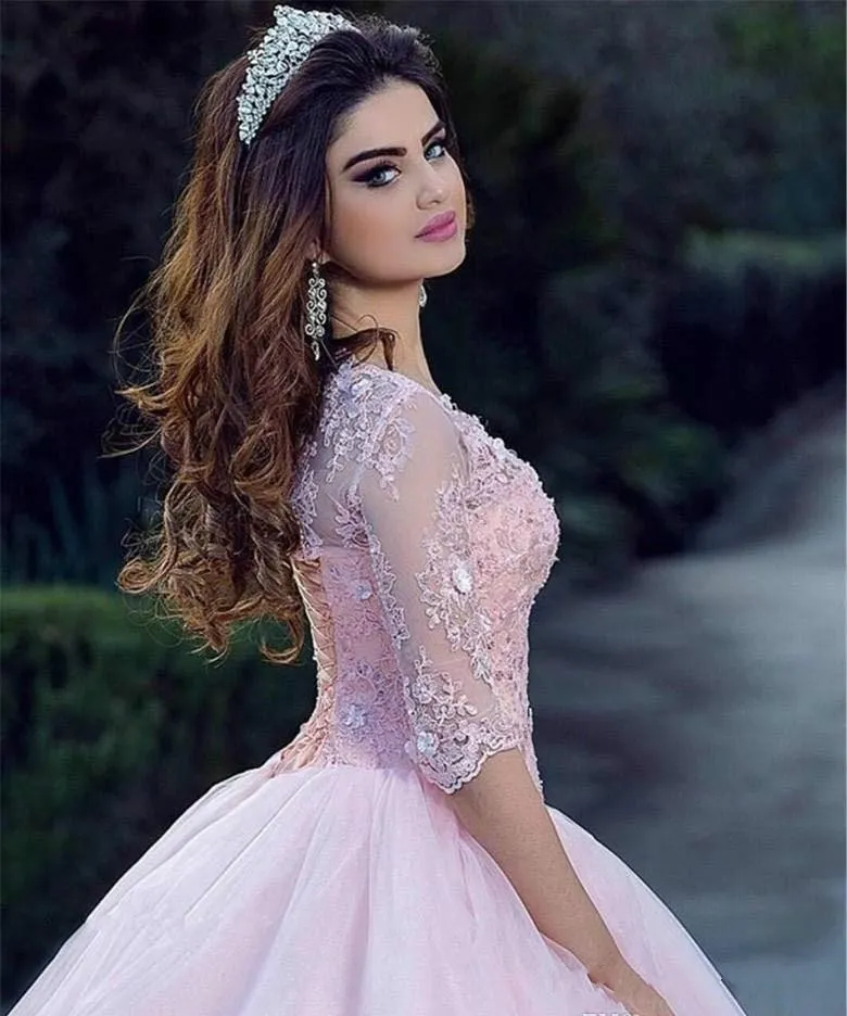 Pembe Yarım Kollu Dantel Boncuklu Tül Balo Elbise Quinceanera Dresses Vestidos De Quincea Dönemi Prenses Dantel Up Sweet 16 Elbise ile 2011u