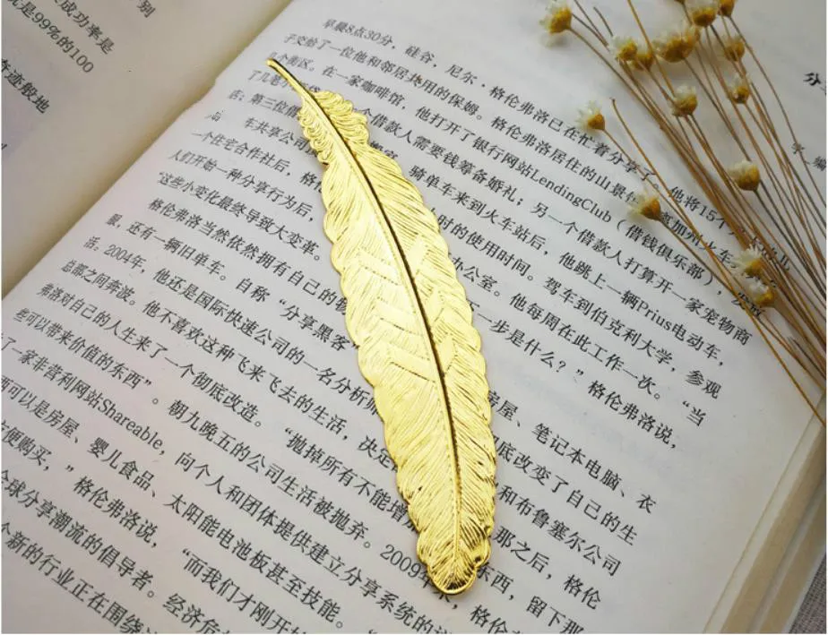 Segnalibro in metallo con piuma di farfalla nera Kawaii carino fai da te articoli creativi di carta da libro Bel regalo di cancelleria coreana DLH422