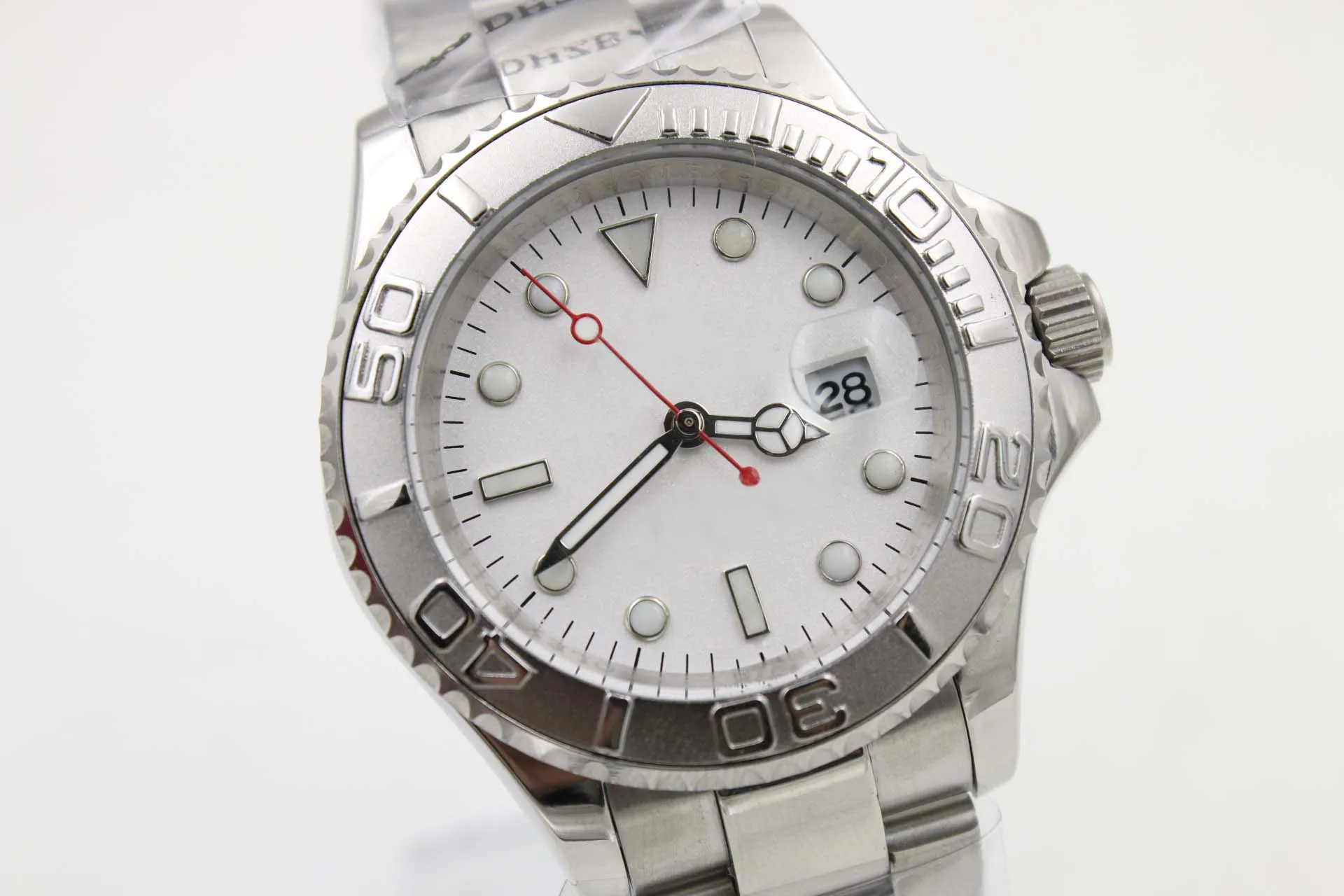 Mann Automatische mechanische Silber Uhr Gold Hohe Qualität Deluxe 116710 Weiße OberflächeDrei-Nadel-Doppelkalender 40mm Faltschließe291q