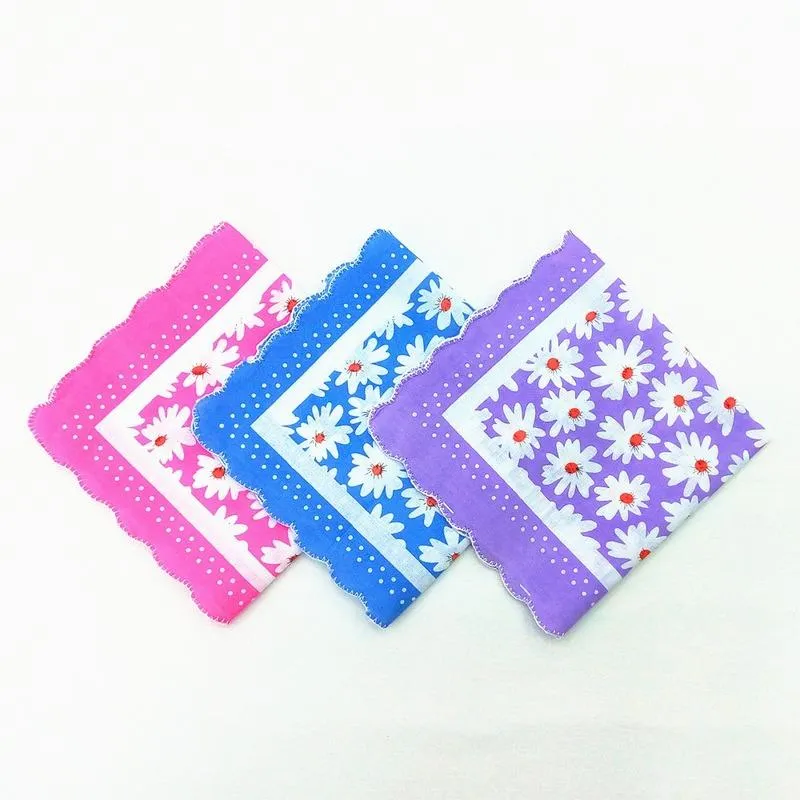 28x28CM Color Tooth Side Printing Ladies Handkerchief Lotus Leaf Small Handkerchief Square Scarf Cotton Crescent Side