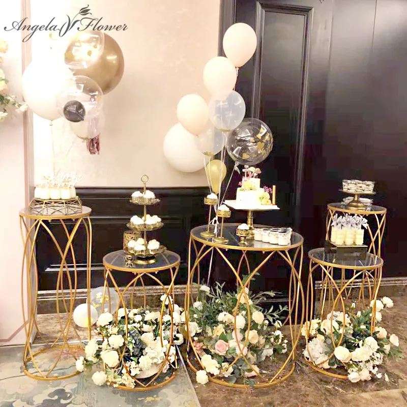 装飾的な花の花輪さまざまなタイプの結婚式の小道具パーティーフラワーケーキスタンドアクリル鉄円筒デザートテーブルプレファクティ1594