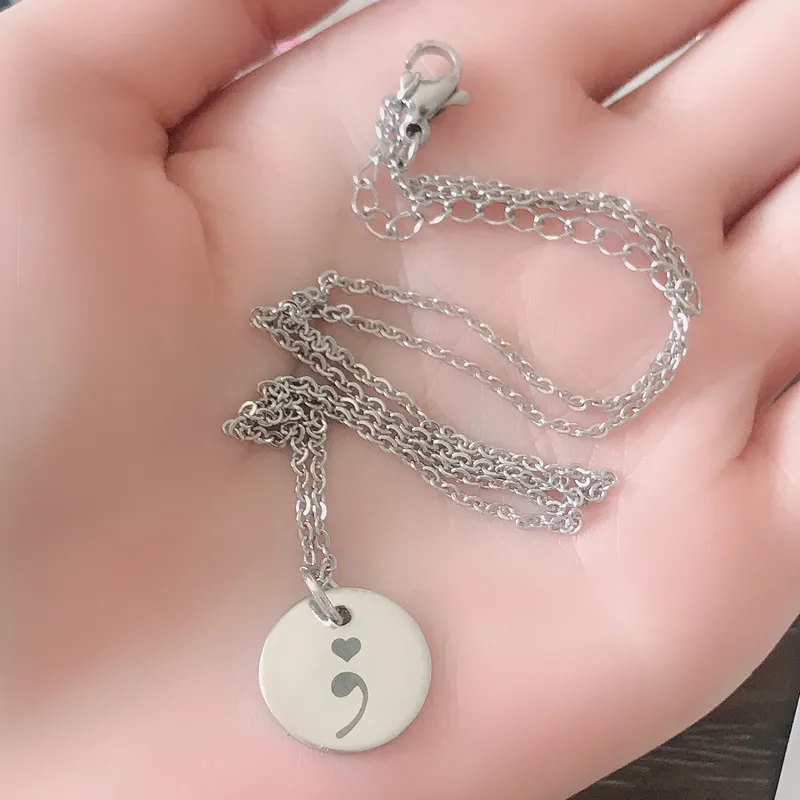 Nouveauté collier en acier inoxydable collier point-virgule pendentif de sensibilisation à la dépression collier guerrier santé mentale Suicide Jewelr344o