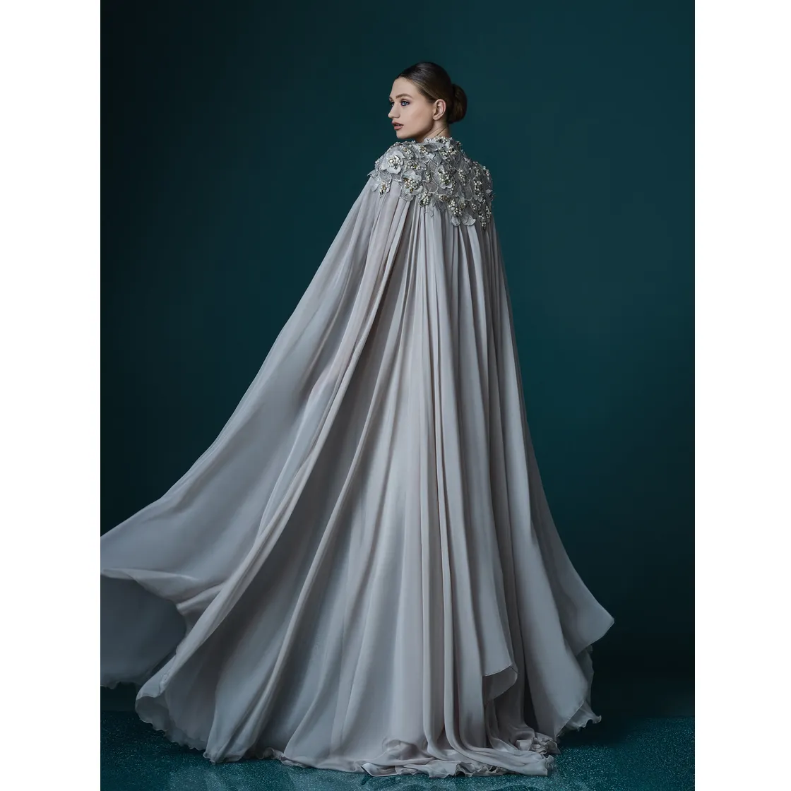 New Elegant Gray Chiffon Long Cloak Lace Appliques Straight Evening Dress Vestidos Prom Lady Maxi Gown Flowing Event Celebrity Lon298p