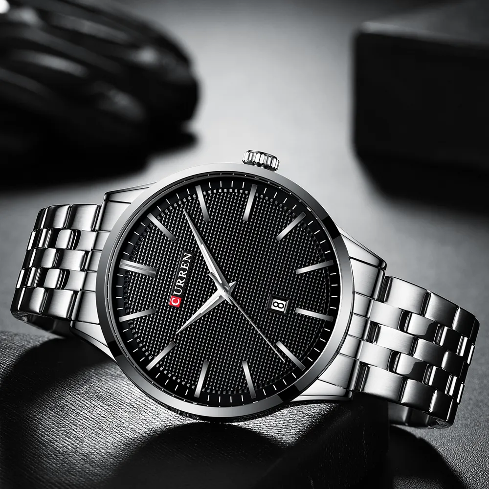 Se Man New Curren Brand Watches Fashion Business Wristwatch med Auto Date rostfritt stålklocka Herrens avslappnade stil reloj212t