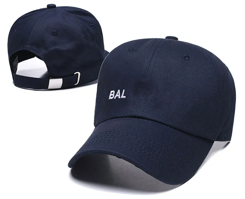 Nouvelle lettre de broderie Snapback Caps Hommes Femmes Chapeaux Designer Strapback Summer Bal Sport Casquette de baseball réglable Hip-hop Hat Online177i