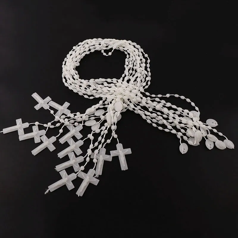 12 stycken Fabrik Multicolor Rosaries Låg i mörka plast Rosary pärlor Lysande halsband Katolikisme Bön Religiösa smycken2778