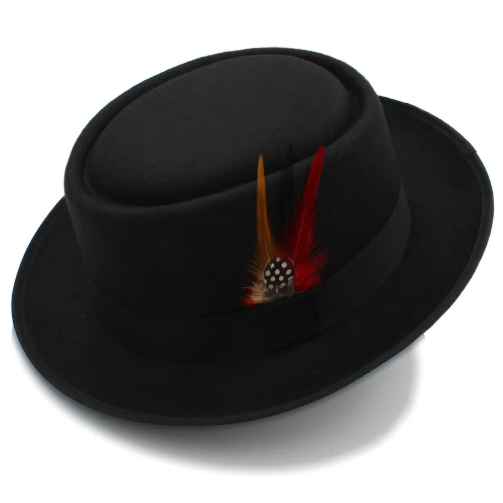 Moda męska wieprzowina kapelusz tata wełniany płaski kapelusz Fedora dżentelmen hazardzista Panama kapelusz trilby z modą pióro rozmiar 58CM Y200110