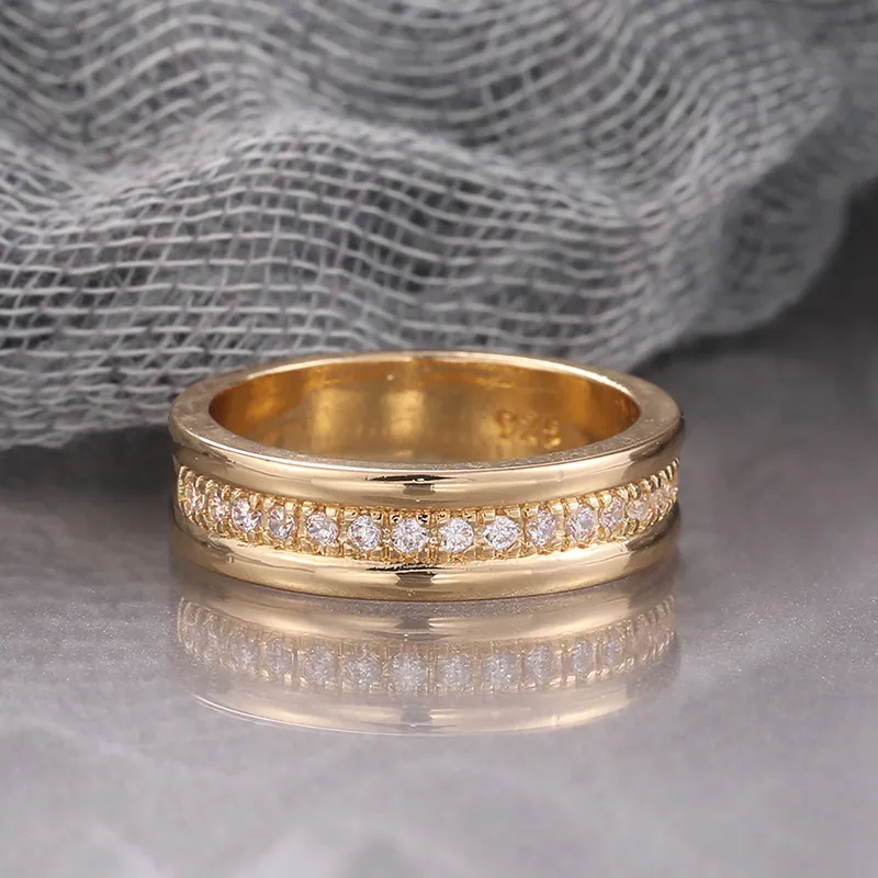 Bague de mariage classique pour femmes, bagues simples avec pierres pavées au milieu, bijoux de fiançailles délicats et discrets, 327I
