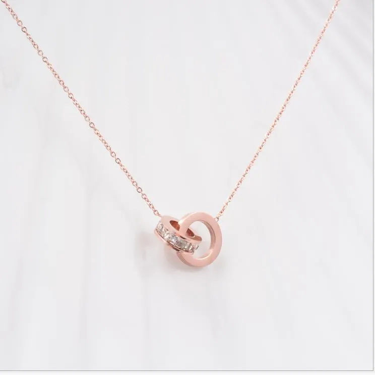 Nieuwe titanium staal Rose Diamond Rome digitale korte ketting met dubbele knop337T