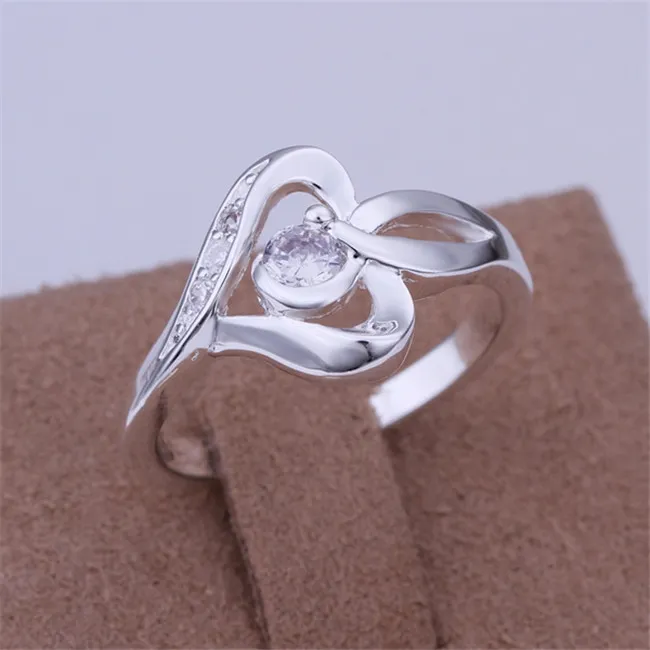 Julklapp hjärta Sterling Silver Plated Ring 925 Silver Plate New Design Finger Rings for Lady R153344M