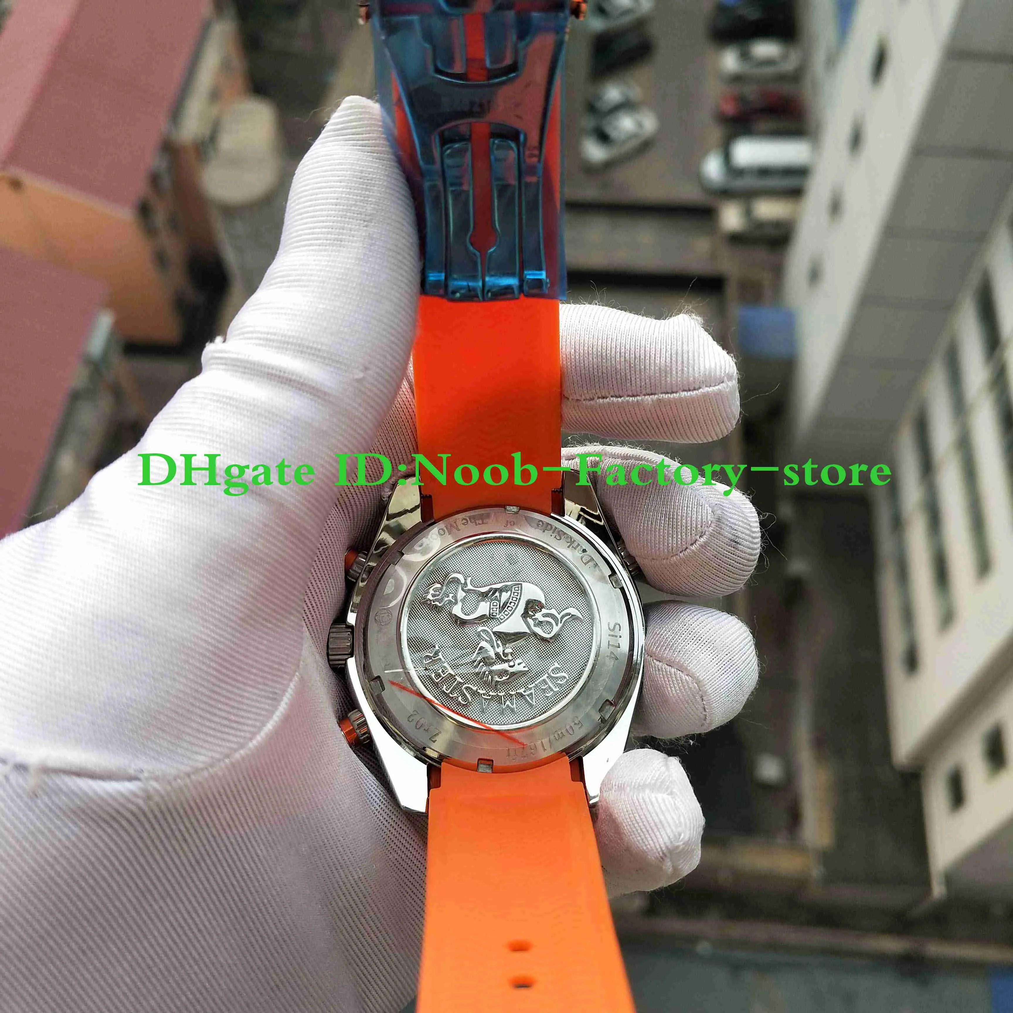 Usine vente montres Pographs bonne qualité Quartz chronographe travail Orange bracelet en caoutchouc calendrier montre hommes Watches293z