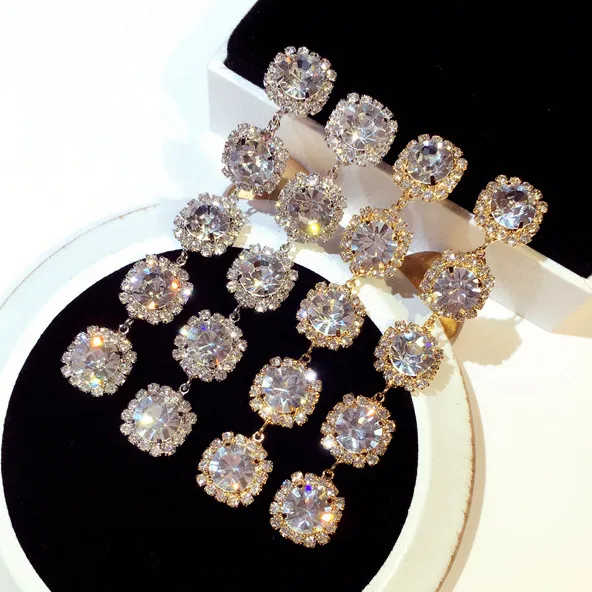 Nuovissimi orecchini di design di lusso con diamanti strass zircone esagerati pendenti lampadario orecchini moda donna girls267A