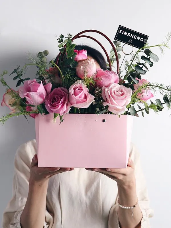 Scatola di carta Kraft rosa da 5 pezzi con manico, bouquet di fiori piegato, materiale imballaggio di fiori, cesto regalo, confezione da 5 pezzi2355