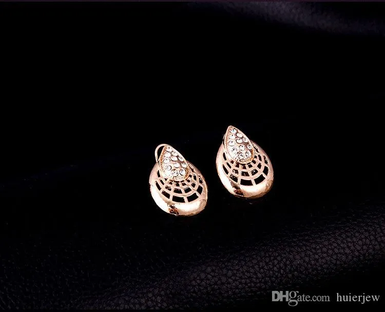 Zestaw biżuterii druhny Naszyjnik ślubny złote łańcuchy Bransoletki Kolczyki Indian African Dubai 18K Gold Biżuteria Biżuteria Zestawy biżuterii 277p