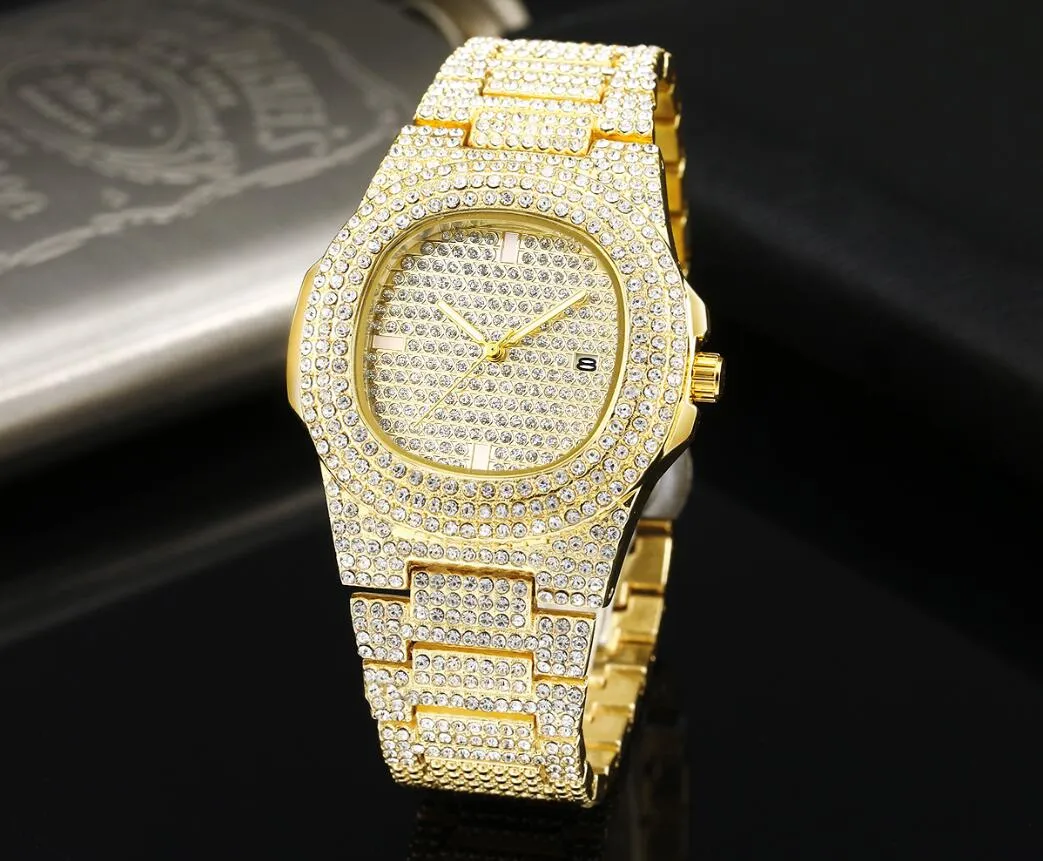 Les femmes de style amateurs mettent en vedette la marque de luxe Iced Out Watch Gold Diamond Watch for Men Women Square Quartz Afficulté Wristwatc2503