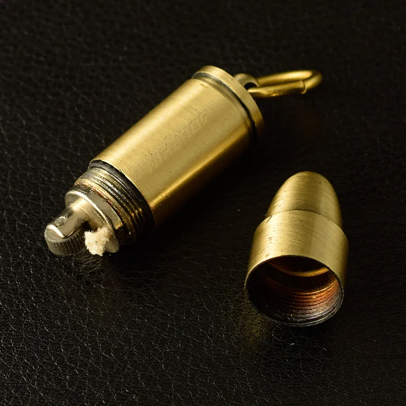 Outdoor mini bullet aanstekers vlam kerosine olie lichter sleutelhanger hervulbare benzine aanstekers mannen gadget