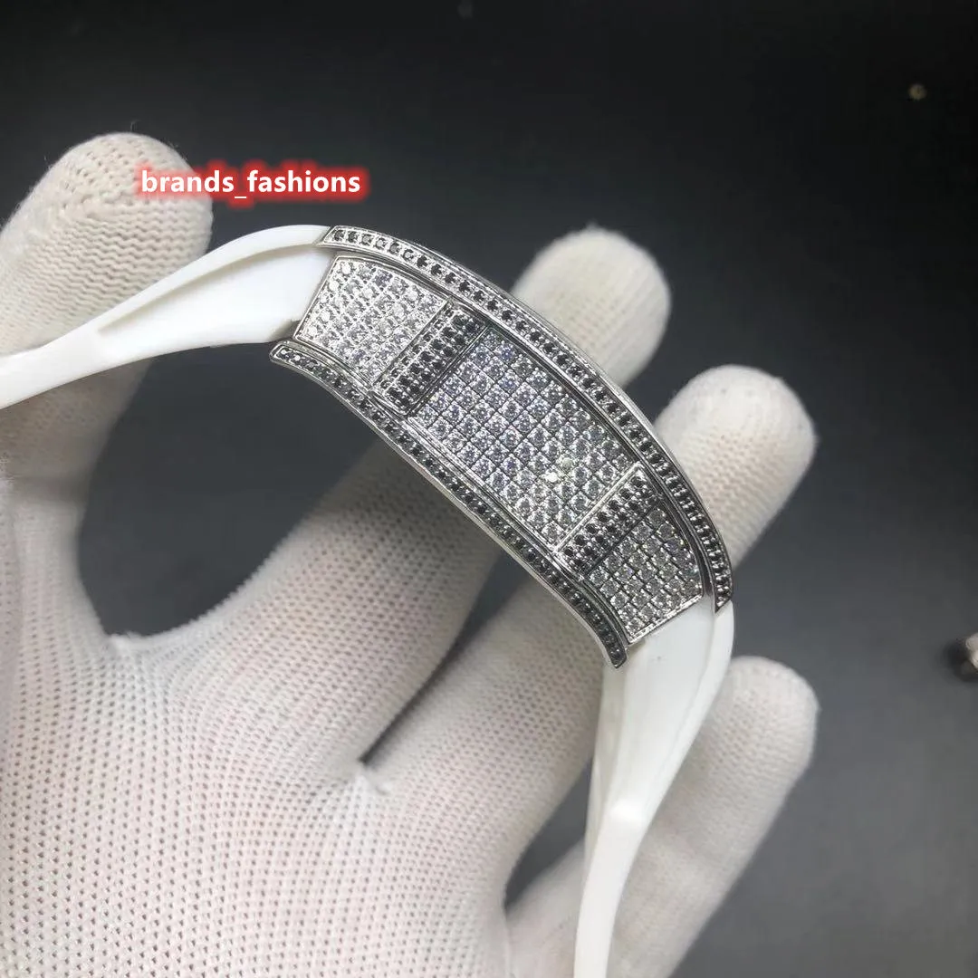 Design Fantastisk herrtrend titta på silver rostfritt stål fodral titta full diamantklocka gummiband automatisk mekanisk handband2874