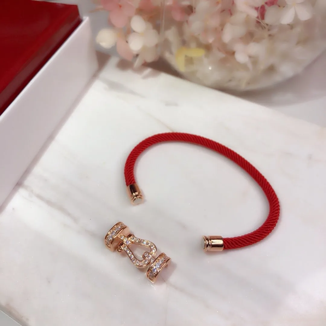 2020 Высококачественные модные ювелирные ювелирные украшения женский браслет с украшениями для вечеринок великолепный цепный браслет J7YP7311928