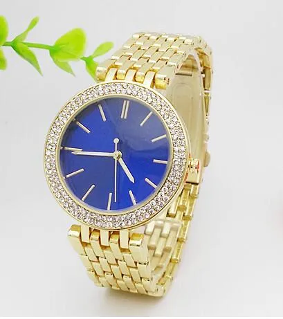 Ultra dunne Rose Gold Vrouw Diamanten Bloem Horloges Merk Luxe verpleegster Dames Jurken vrouwelijke Opvouwbare gesp polshorloge cadeaus voor gir302S