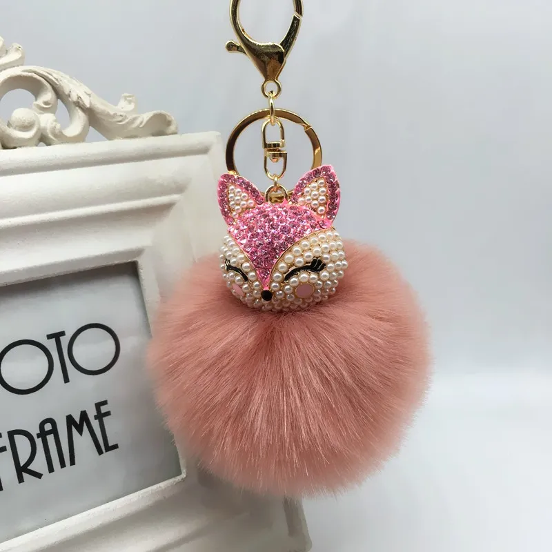 Winter Faux Rabbit Fur Ball Keychain med Rhinestone Gox Head Keyring Pompom Fluffy Key Chains Crystal for Women256U