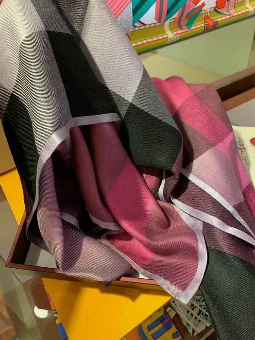 2019 nuovo arrivo a buon mercato inverno grigio viola nero rosa blocchi i sciarpa lunga in cotone uomo sciarpe grandi da donna con scatola e 291W