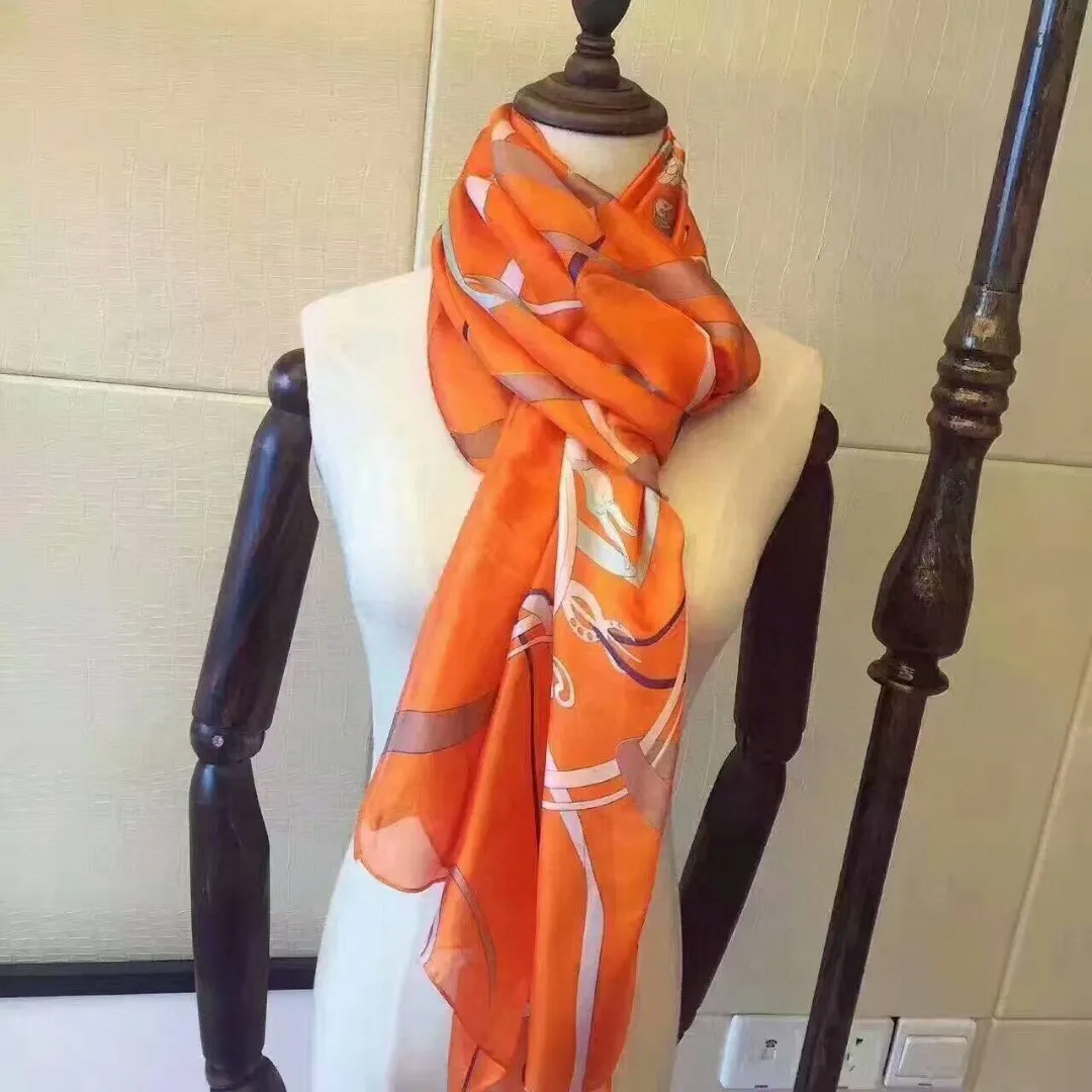 Spring silk scarf 2020 Hot women Letter shawl scarf fashion long neck ring Christmas gift wholesale 180x90cm ER02