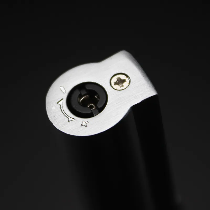 안전 잠금 장치가있는 제트 토치 가벼운 Safe Lock 연삭 휠 리필 블 부탄 가스 라이터 시가 담배 주방