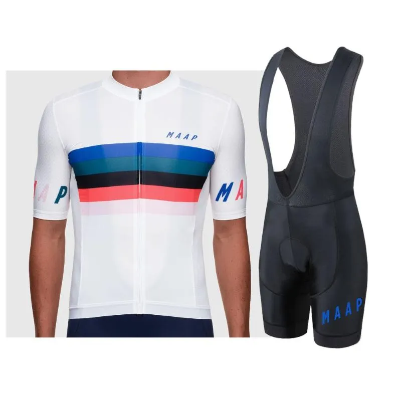 2020 coole TOPKWALITEIT Wielertrui met korte mouwen en koersbroek Pro team race fit fietskit set 4D gelpad met Italië been236M