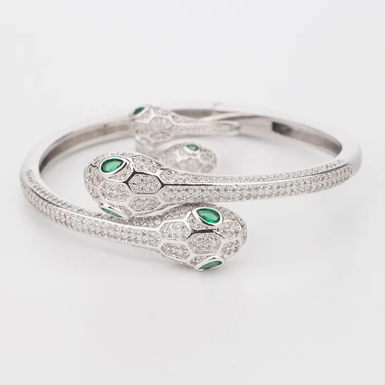 Nueva marca de moda Conjuntos de joyería Lady Brass Full Diamond Ojos verdes Cabezas dobles Serpiente Serpiente Pulseras de oro de 18 quilates Conjuntos de anillos 285w