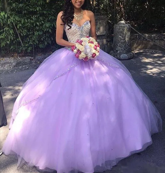 Lavender Sweetheart Beaded Ball Gown Quinceanera Dresses 2020 Sequins Floor Length Cheap Prom Gowns Vestidos de Debutante 15 Anos