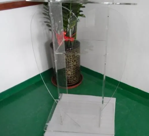 Det nya populära bröllopsspecialet hjärtformade akrylpodium Organic Glass Church Pulpit2083