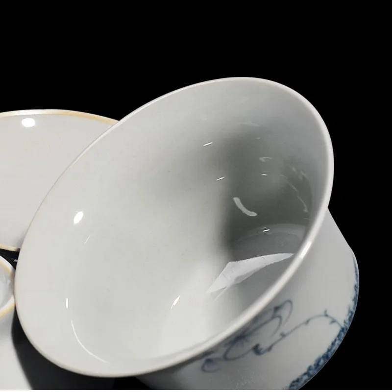 Couvercle de thé en porcelaine bleu et blanc gaiwan rétro peint à la main, bol à thé Sancai en céramique Jingdezhen, tasse de thé ancienne 266W