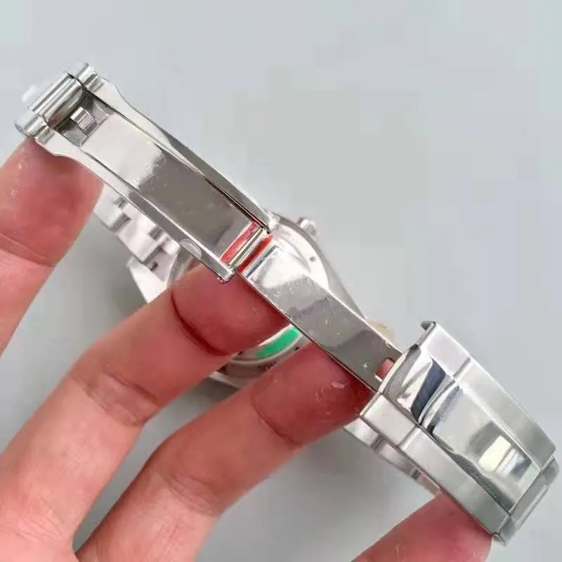 Saphir haute qualité mode hommes montre femme brillant doigt DATE montres automatiques mécaniques bracelet en acier inoxydable Business226H