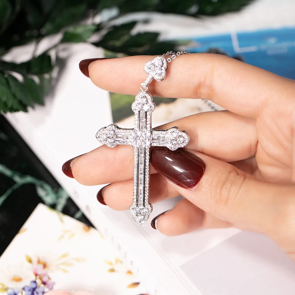 Luxe 925 Sterling Silver Cross Pendant ketting Clear Pave Sona Diamond ketting Hanger voor mannen vrouwen kerstcadeau292F