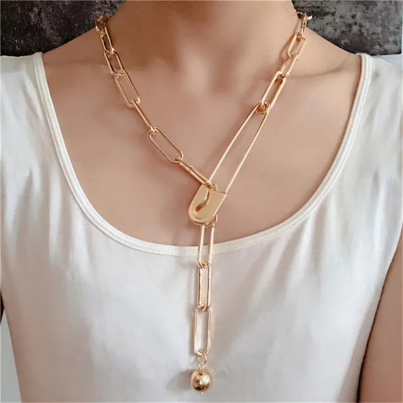 Vintage Goldlegierung Perlen Anhänger Halskette neueste hohle geometrische Papierclip -Halskette für Frauen234z