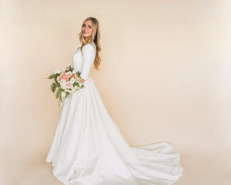 A-ligne Satin Robes de mariée modestes avec 3/4 manches 2020 Nouveau Corset Retour Stretch Top LDS Temple Robes de mariée modestes à manches avec 319F