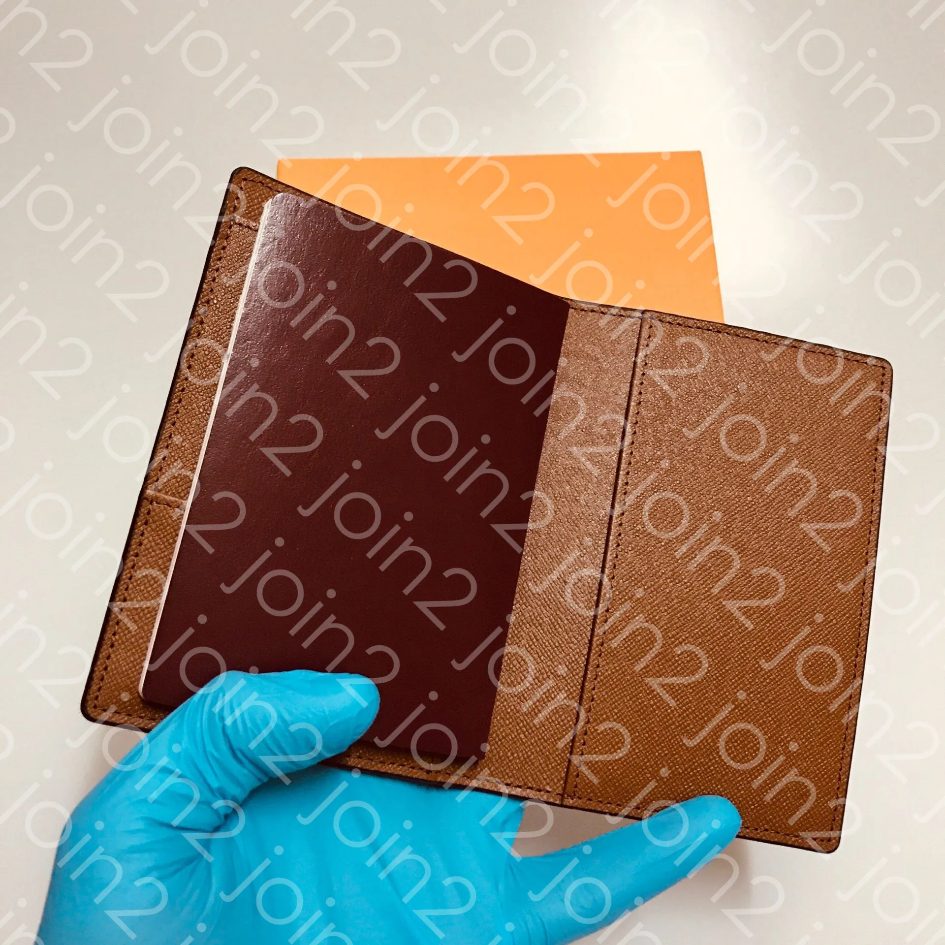 Titolare della carta Copertura del passaporto femminile Case di protezione del passaporto alla moda Titolare della carta di credito Mens Wallet Brown Canvas iconico couv286s