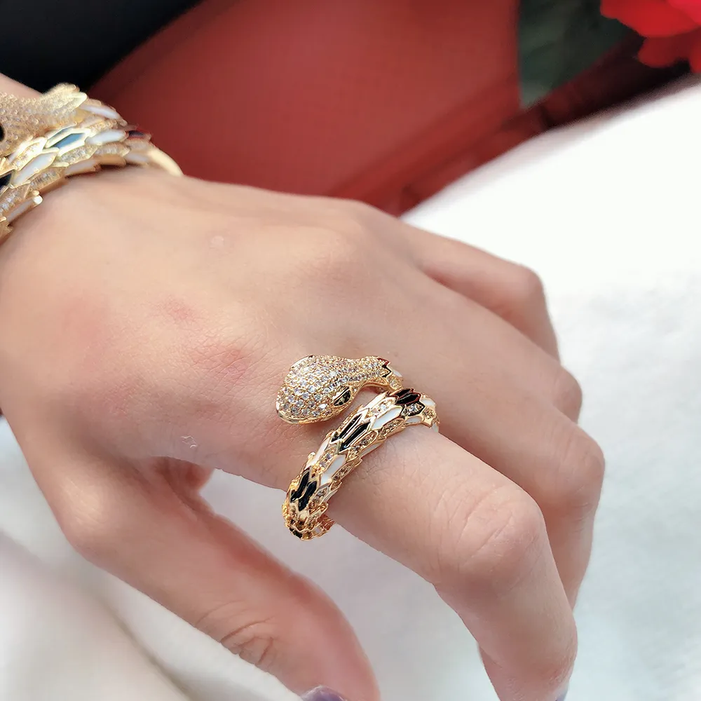 Snake Ring Color Classic Fashion Party Bijoux pour femmes Rose Gold Wedding Luxurious Full Full Snake Open Size Rings Shi284b