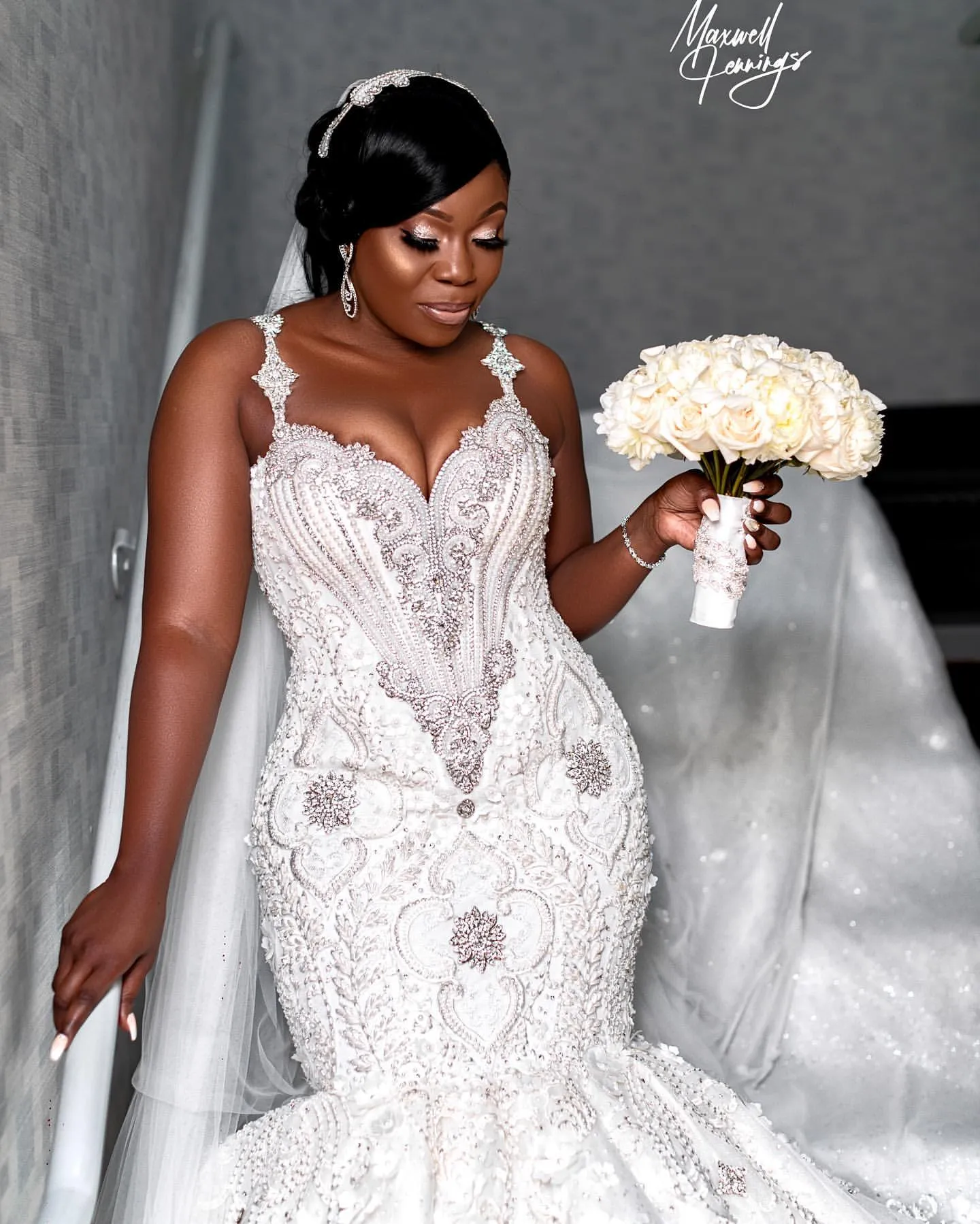 2019 arabo plus size lussuosi abiti da sposa in rilievo di pizzo cristalli sirena abiti da sposa sexy abiti da sposa vintage SY266200m