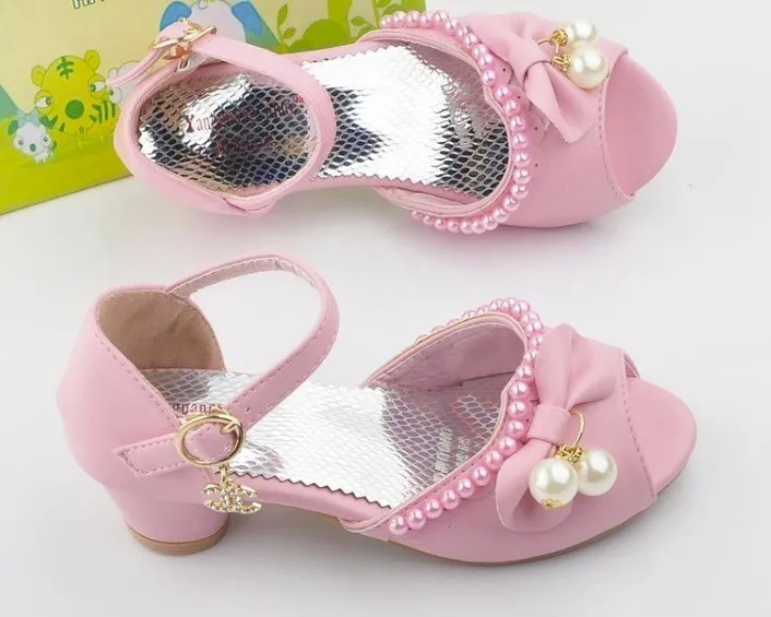 İndirim Çocuklar Moda Sandalet Düğün Ayakkabı Elbise Ayakkabı Bebek Kızlar Prenses İnci Yumuşak Deri Sandalet