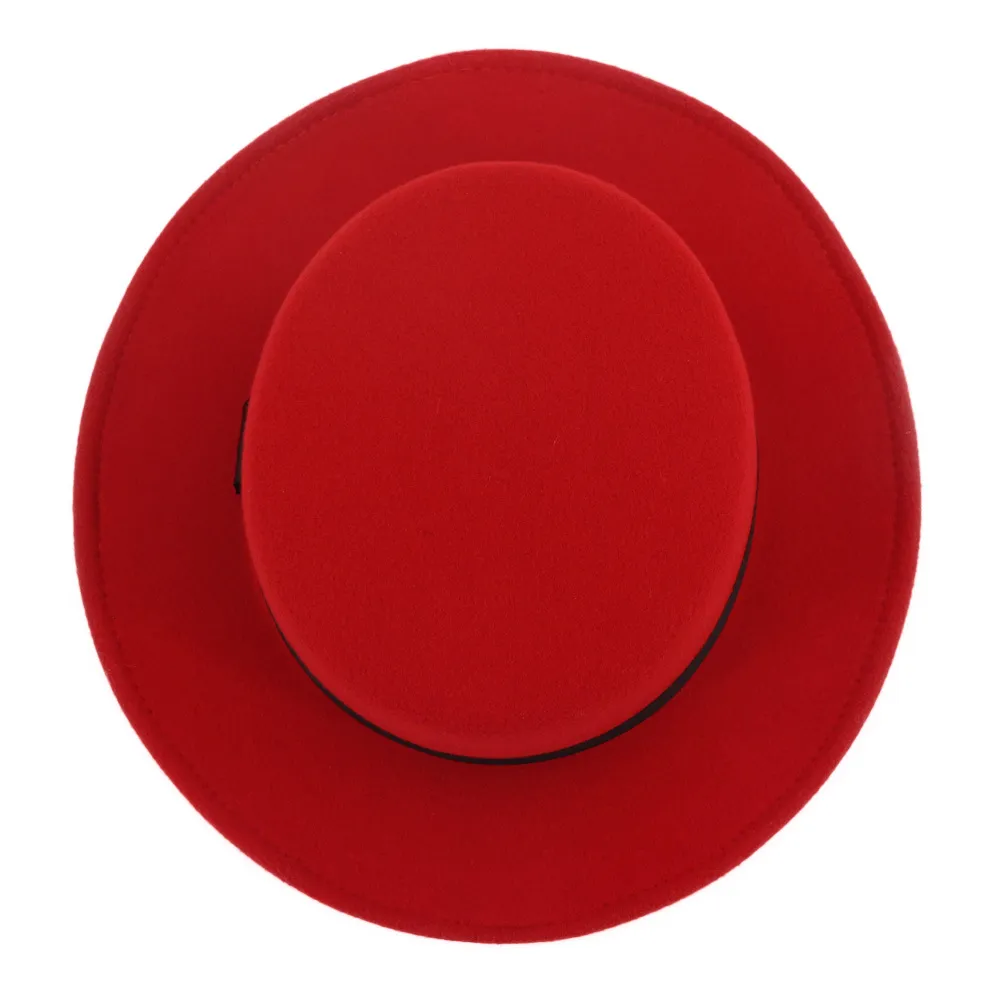 Buitenste zwarte binnenste rode platte rand Sombrero's platte bovenkant vilten schipperhoed Damesdame Imiteer wol Fedora hoeden met zwart lint1716