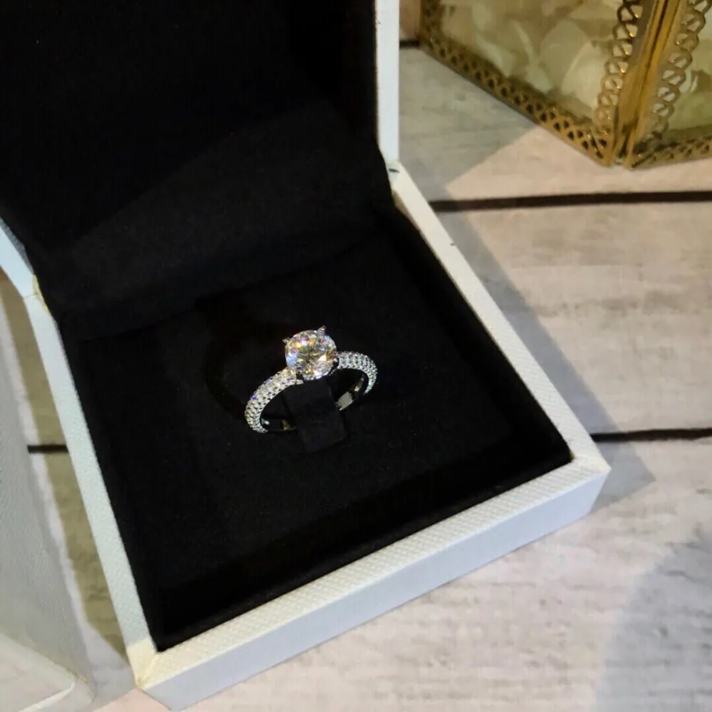 2019 Spring and Summer New Fashion Tide Highend Custom Wedding Diamond Ring6307888