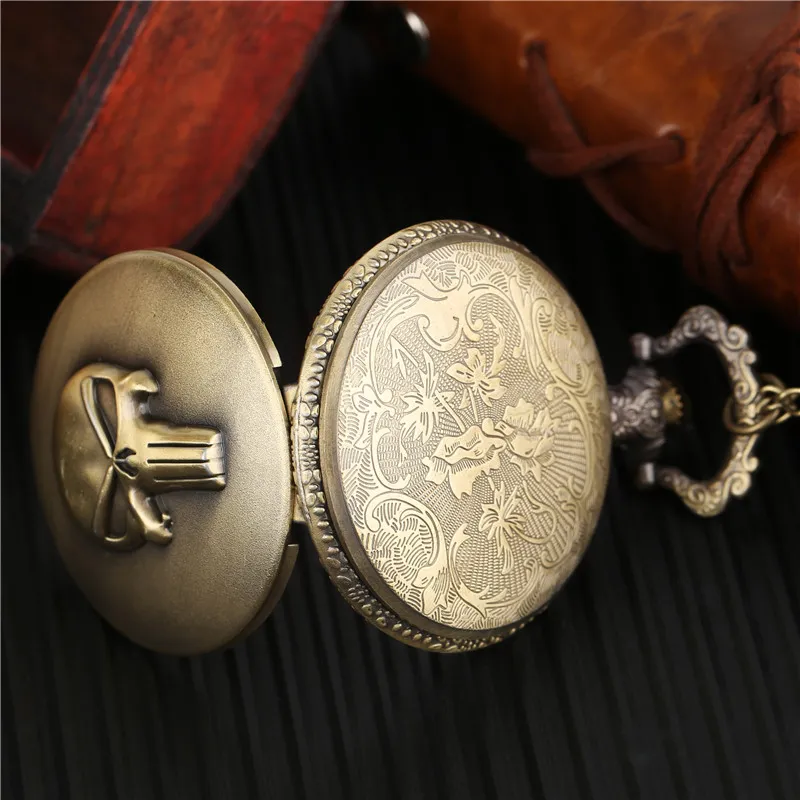 Vintage Bronze Skull Case Quartz Analog Pocket Watch Fashion Necklace Chain Antik Style FOB Roman Normals Watches2598