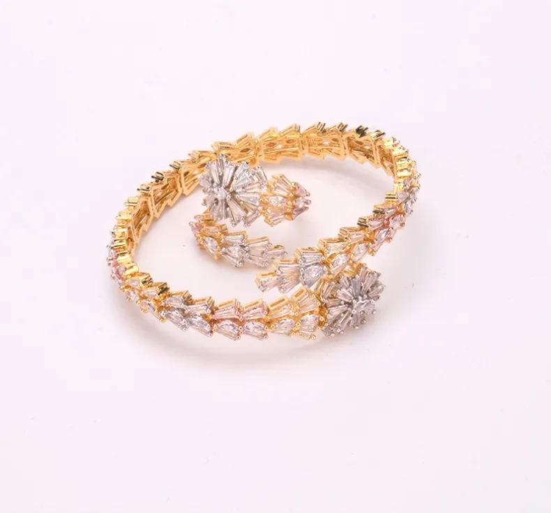 Modemerk Sieraden Sets Dame Messing Ladder Vierkante Diamanten Slangachtige 18K Gouden Bruiloft Verloving Open Armbanden Ringen Se263j