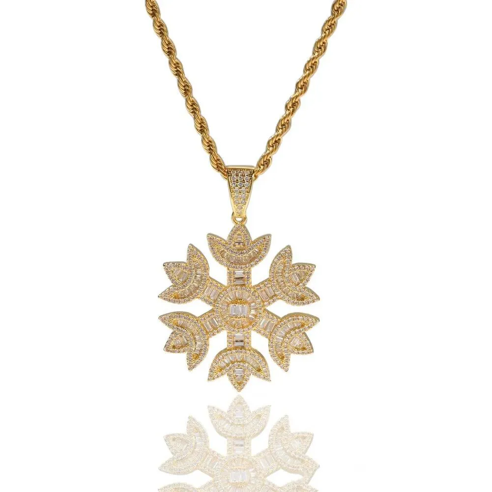 Iced Out Snowflake Pendant Halsband Män lyxig designer Mens Bling Diamond Snowflakes Pendants Gold Silver Flower Necklace Jewelr303a