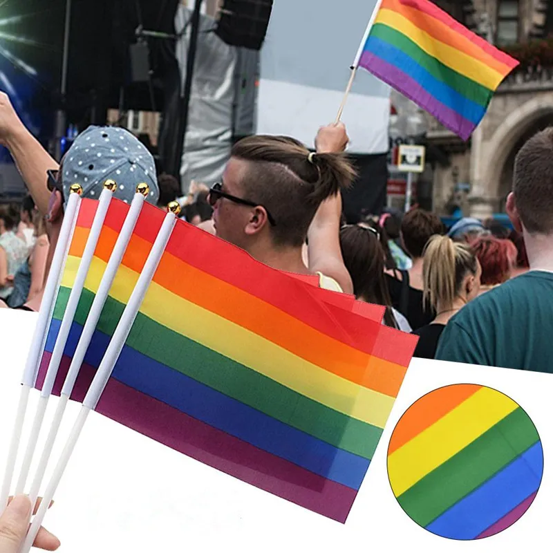 Bandiere arcobaleno Gay Pride Stick Flag Creativo Mini bastone di plastica Mano auto bandiera portatile sventolando maniglia 21 14CM Utilizzando Home Festival 264Z