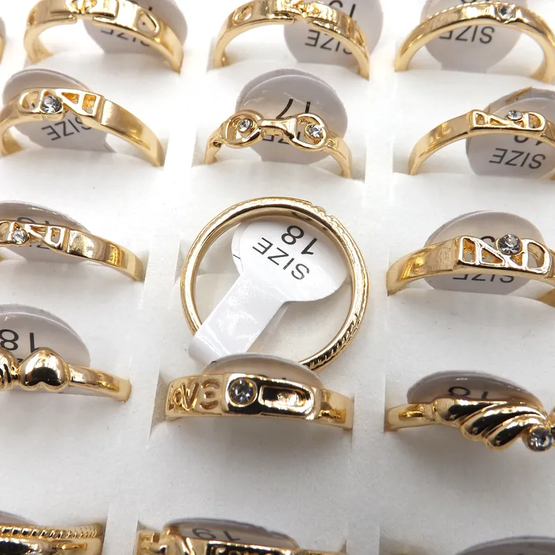 Simple Ladies Gold Color Pinking Pierścienie z cyrkonią Element Mieszany Projekt dla kochanków294f